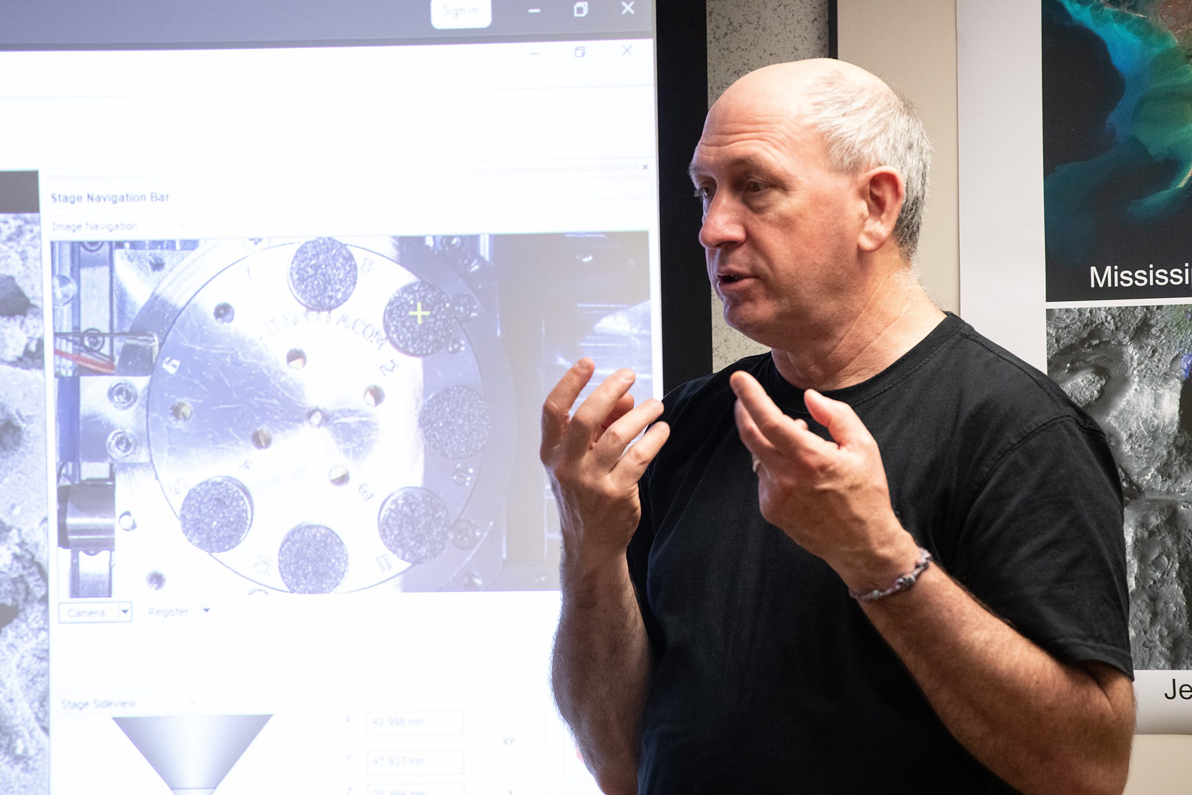 Dr. Kurt Friehauf gave an amazing demonstration of KU's Scanning Electron Microscope, letting lucky students operate the SEM.